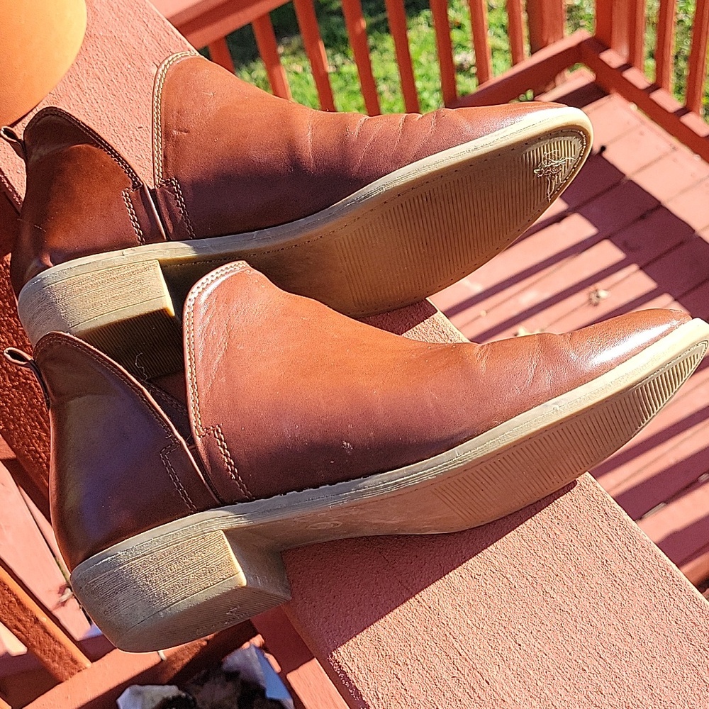 Universal Thread Shoes - image 5